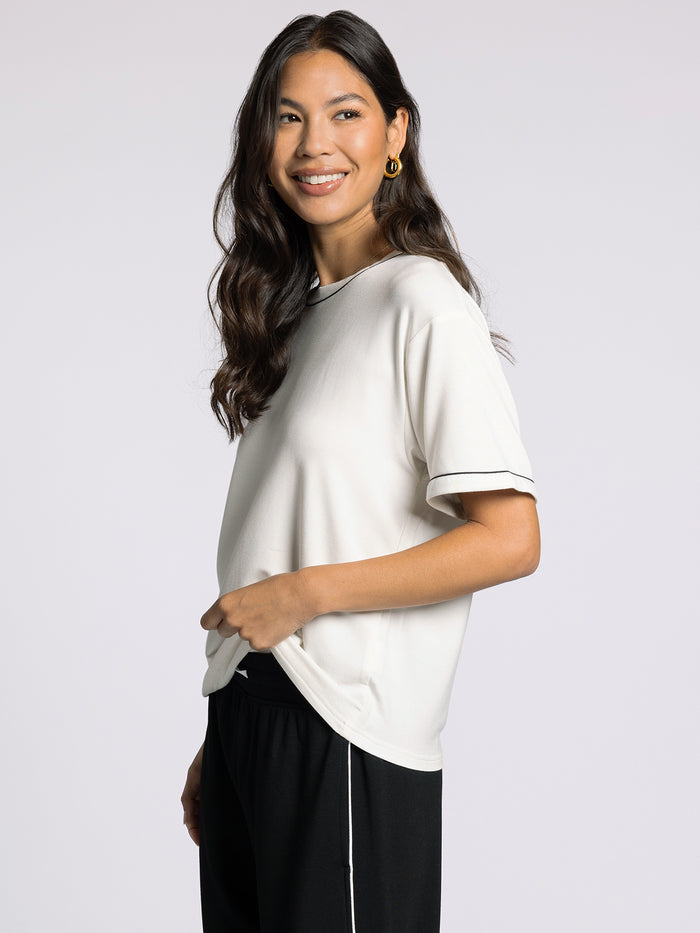 ANNE TEE