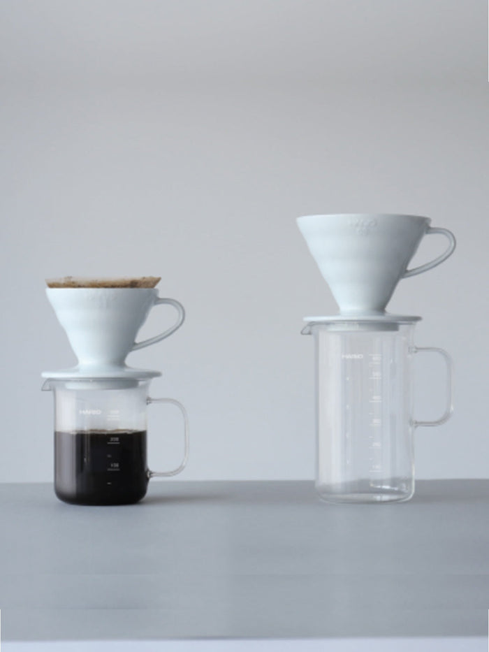 Photo of HARIO Beaker Server (300ml) ( ) [ HARIO ] [ Decanters ]