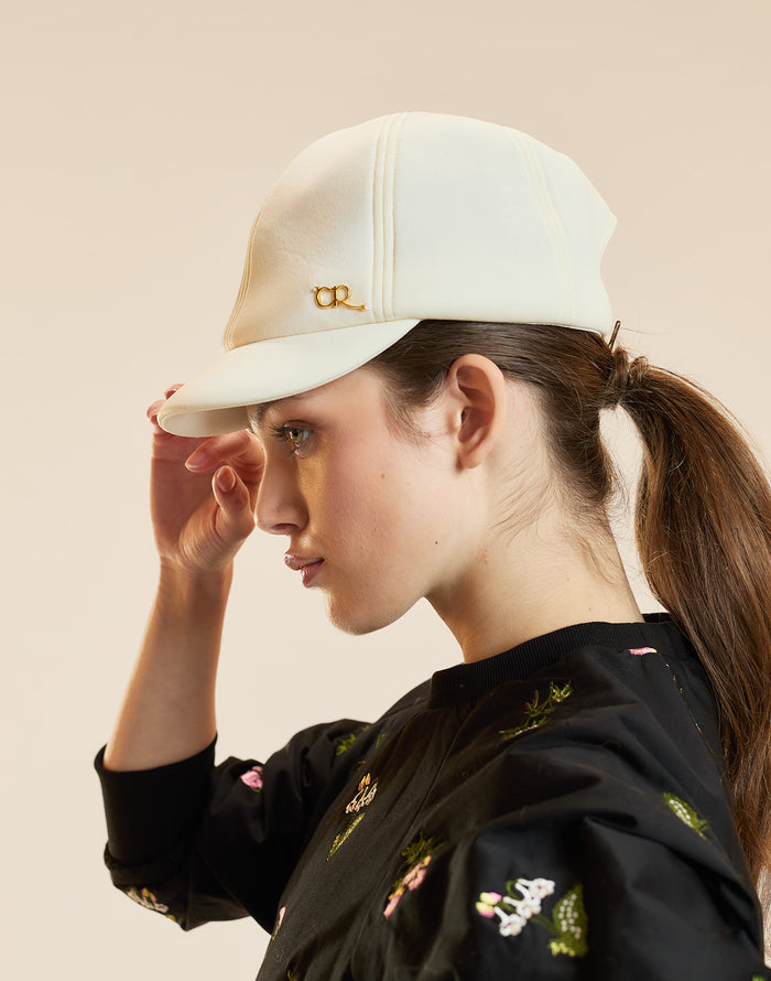 SHORT BRIM 6-PANEL HAT