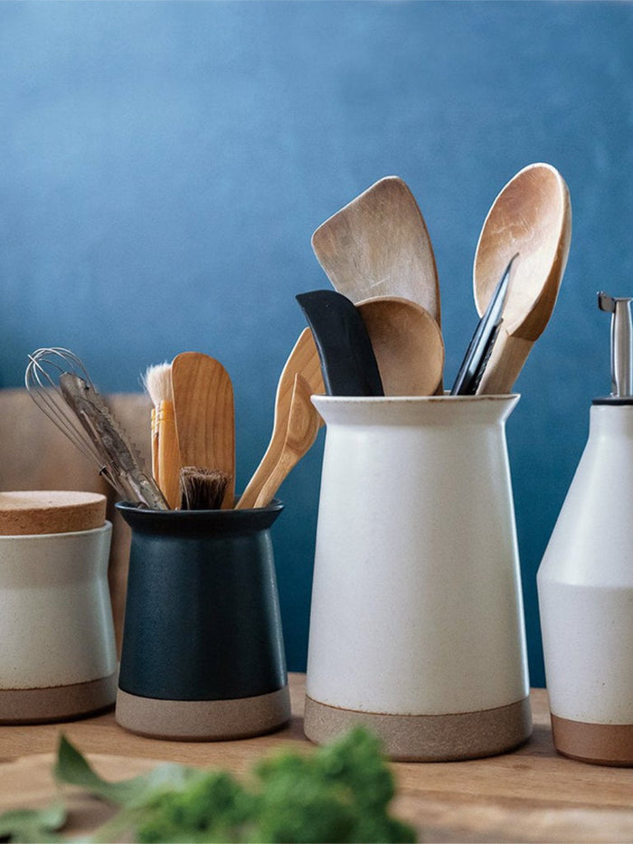 Photo of KINTO Ceramic Lab Cutlery Holder (60mm/2.3in) ( ) [ KINTO ] [ Storage ]