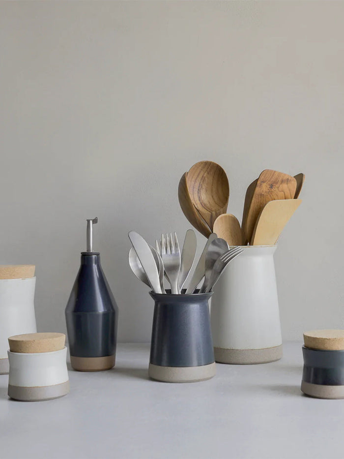 Photo of KINTO Ceramic Lab Cutlery Holder (60mm/2.3in) ( ) [ KINTO ] [ Storage ]