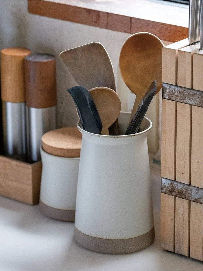 Photo of KINTO Ceramic Lab Utensil Holder (75mm/3in) ( ) [ KINTO ] [ Storage ]