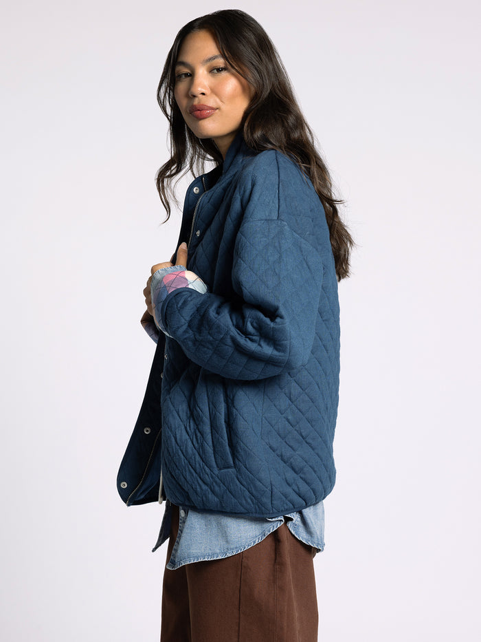 #color_quilted-vintage-indigo