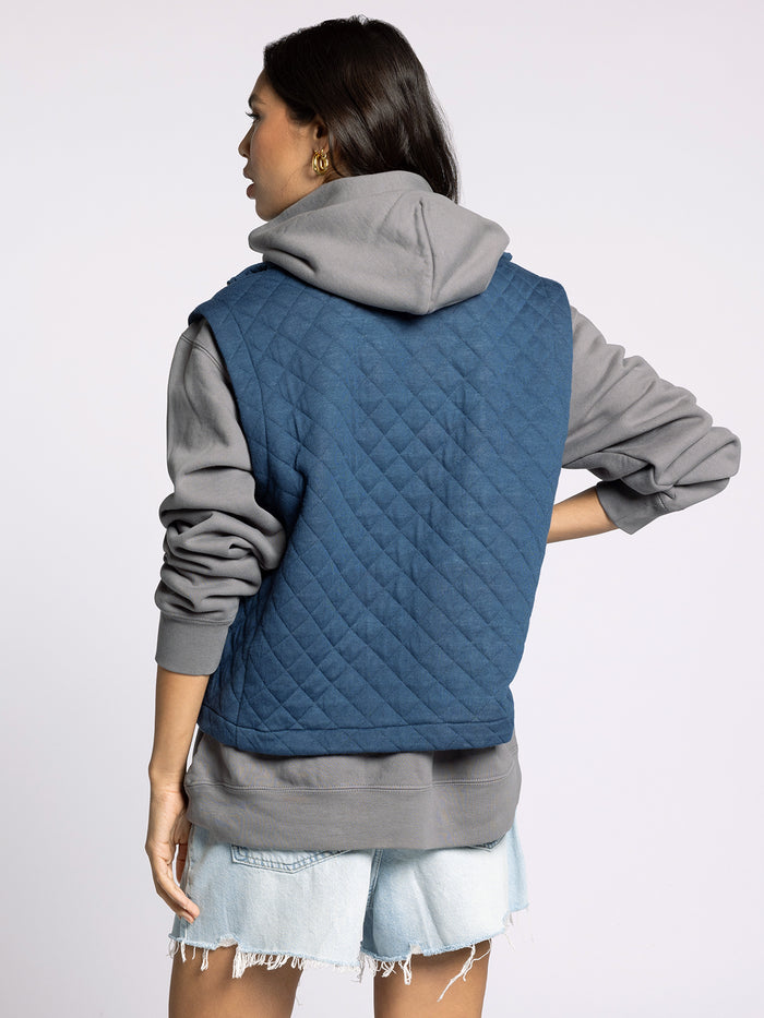#color_quilted-vintage-indigo