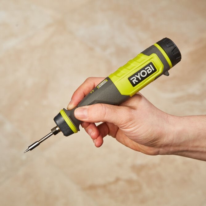 Kompaktna bežična lemilica USB Lithium™ RSI4-120G 4V (2,0 Ah) RYOBI
