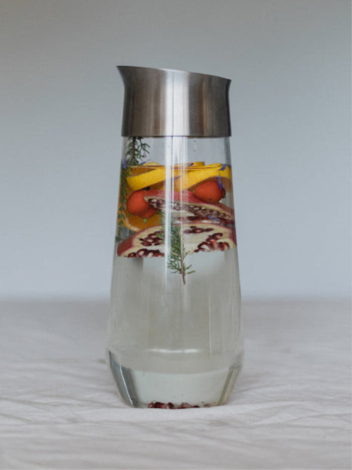 Photo of KINTO Luce Water Carafe (1000ml/34oz) ( ) [ KINTO ] [ Water Servers ]