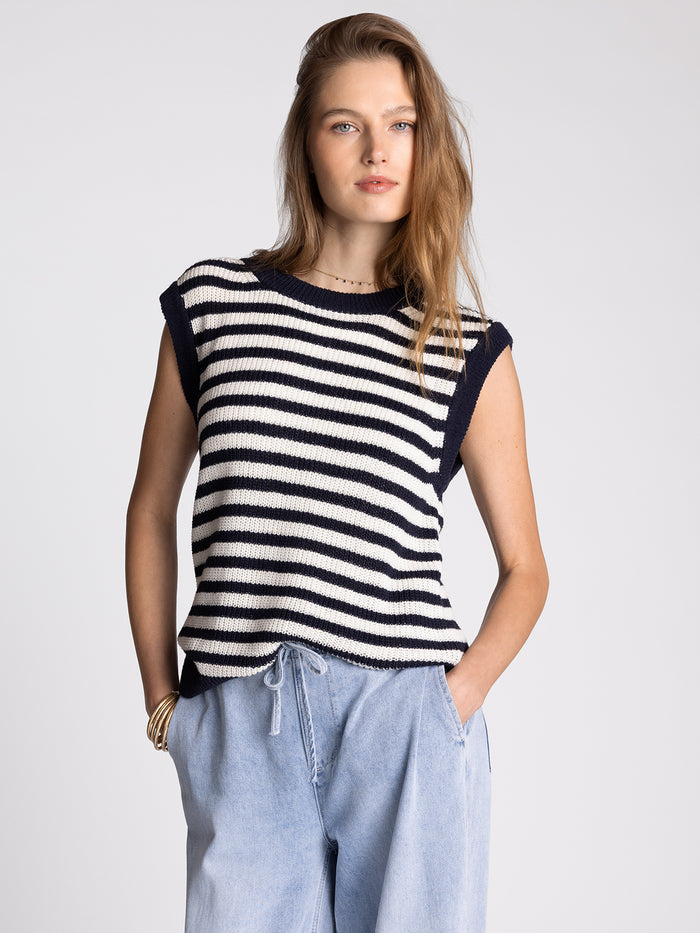 #color_navy