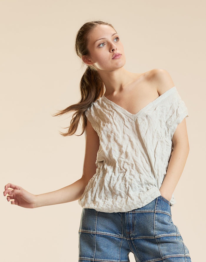 Crinkle knit sleeveless tank in white