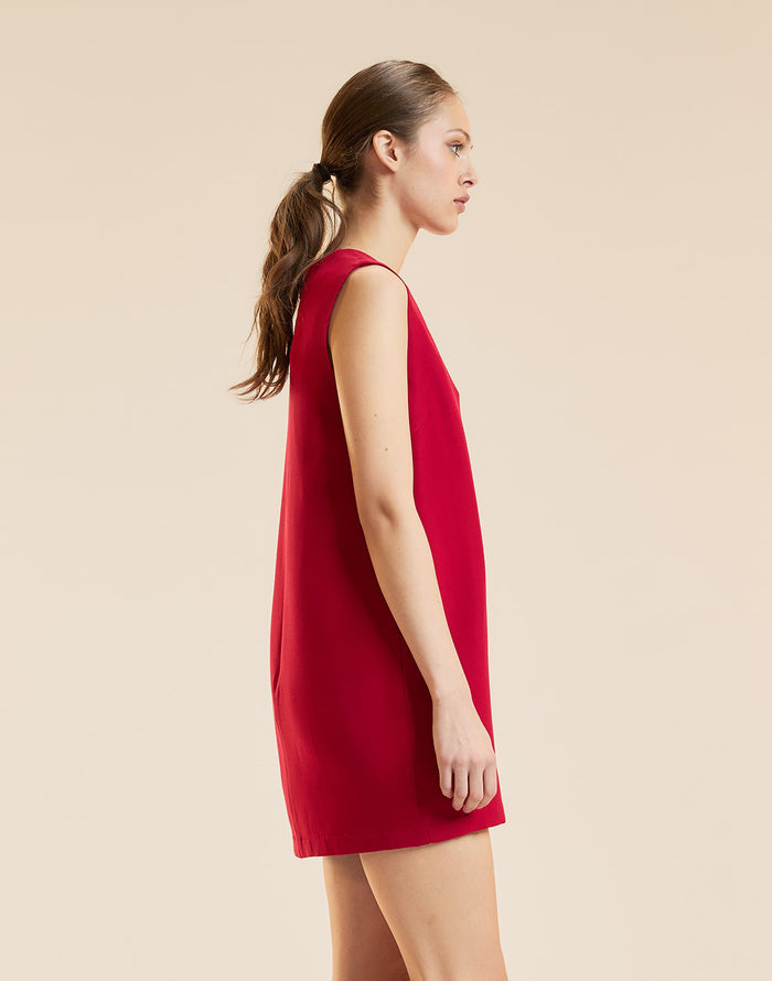 Wool shift dress in red