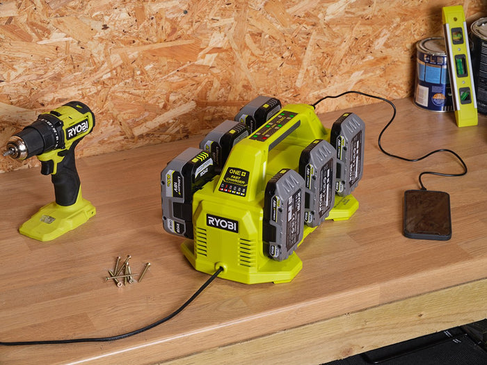 Punjač baterija 4A sa 6 portova (ulaza) RC18640 18V ONE+™ RYOBI