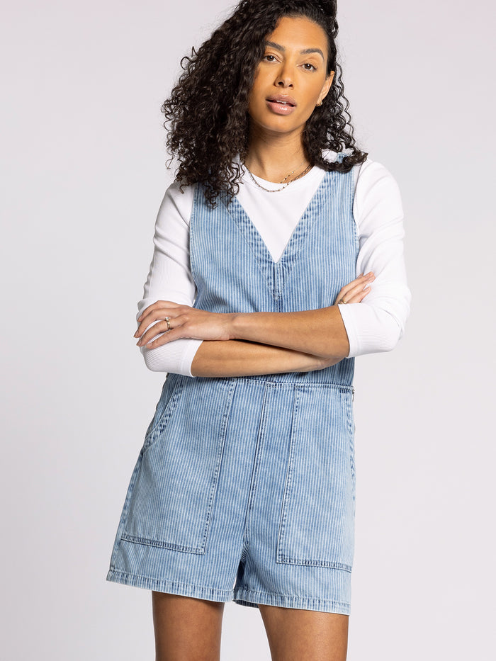 #color_washed-indigo-stripe
