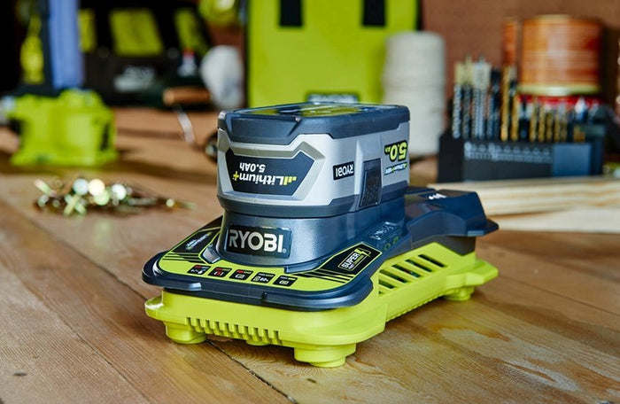 Set – brzi punjač 5A i Lithium+ baterija RC18150-160X (18V ONE+™) od 6Ah RYOBI