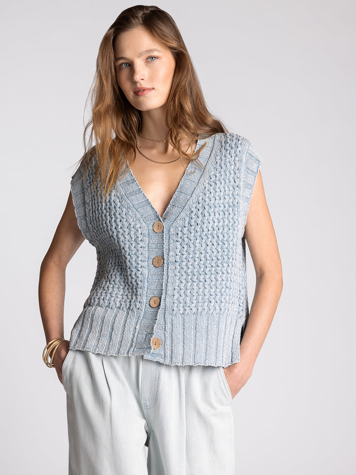 #color_washed-denim-blue