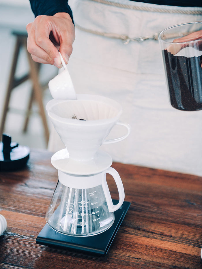 Photo of HARIO V60-02 Ceramic Dripper Set (White) ( ) [ HARIO ] [ Coffee Kits ]